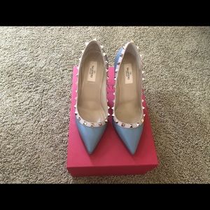Valentino pumps